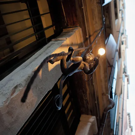 Apartment Ca' Della Scimmia - Rialto - *