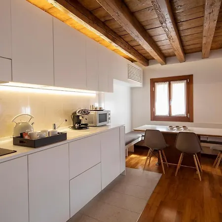 Apartment Ca' Della Scimmia - Rialto Bridge, *