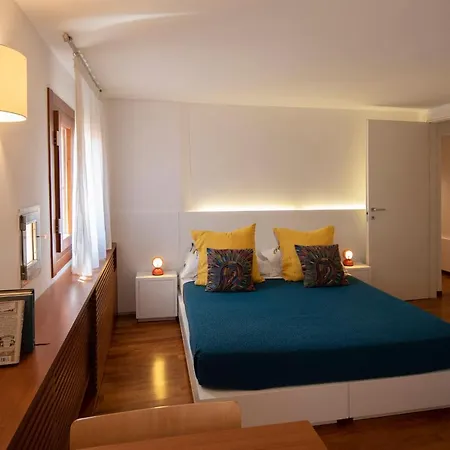 Apartment Ca' Della Scimmia - Rialto Bridge, *