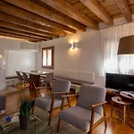 Ca' Della Scimmia - Rialto - *